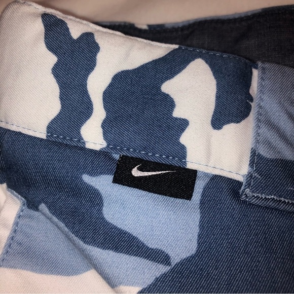 Nike dri-fit golf shorts - Picture 3 of 8